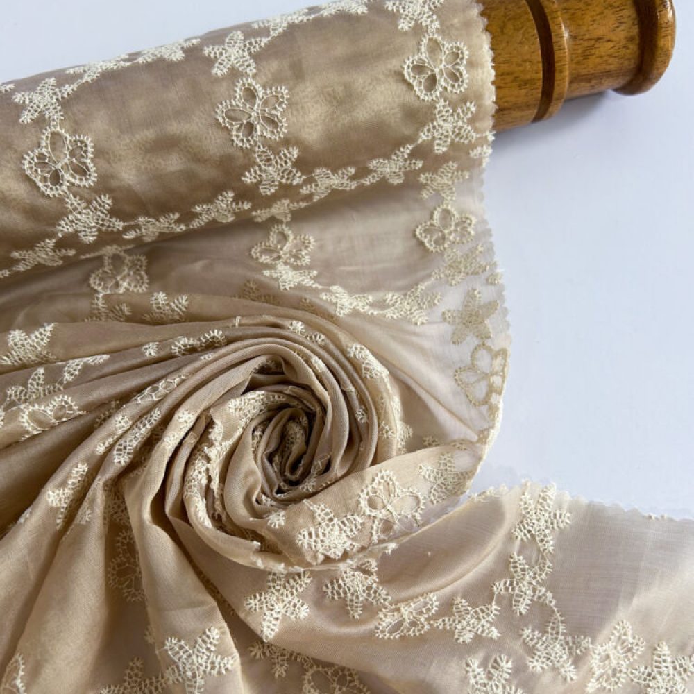 Silk-tancel-embroidery-4